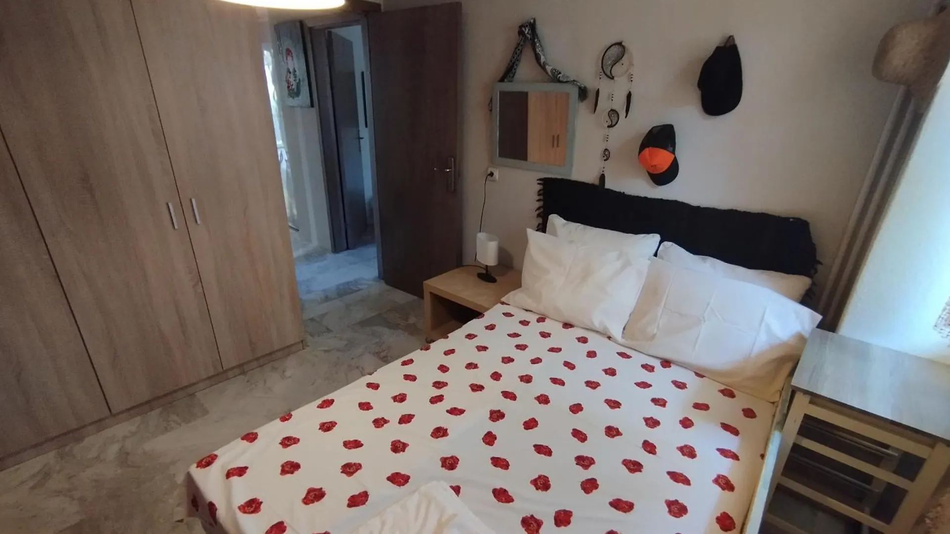 Yourhomeinperaia Peraía
